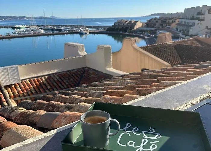 Superbe Triplex Vue Panoramique Sur Saint-tropez *