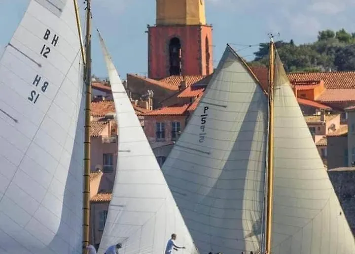 Superbe Triplex Vue Panoramique Sur Saint-tropez *