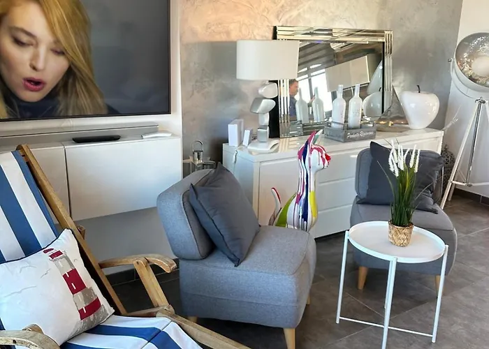 شقة Superbe Triplex Vue Panoramique Sur Saint-tropez كوغولين